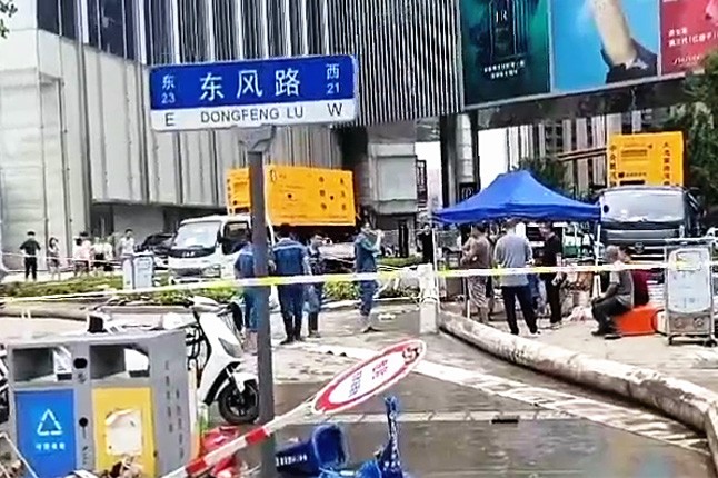 米兰(中国)泵业排涝突击队在排涝现场